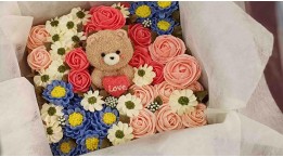 Bear & Flower Gift Box
